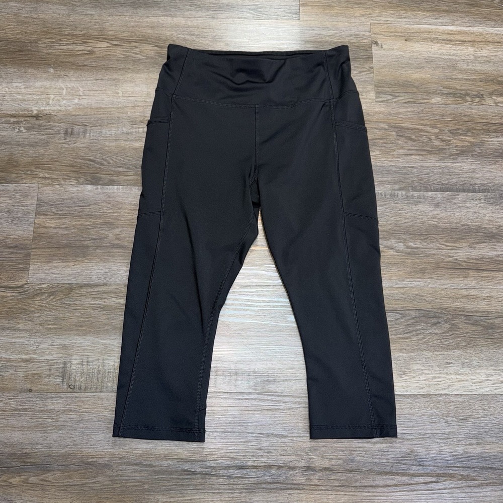 Avia High-Rise Crop Black Leggings Womens Medium (8-10) Side Drop-In Pockets